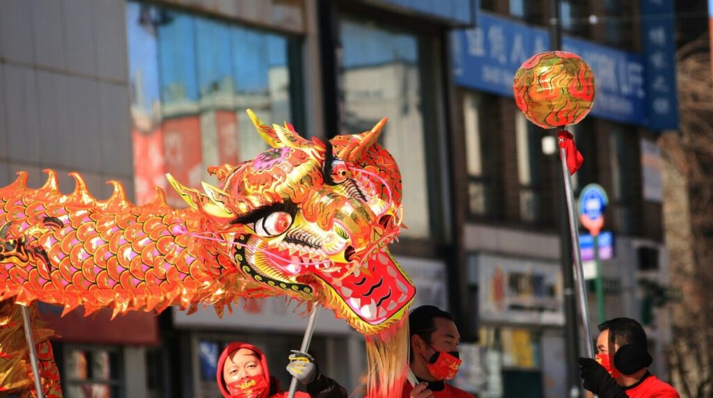 dragon dance