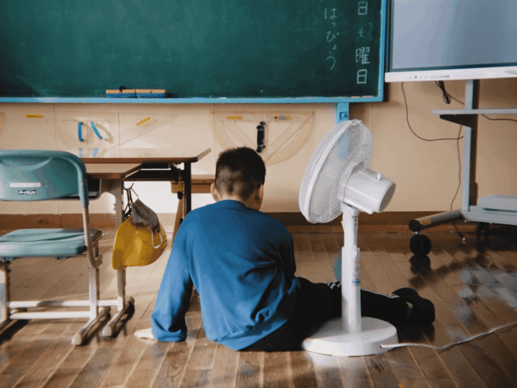 DOXA　野塚の太陽　Under the Red Roof