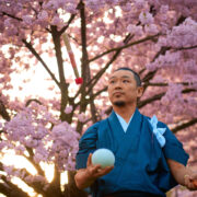 チルドレンズ・フェスティバル「All The Way From Japan」のジャグラーYUKIさん