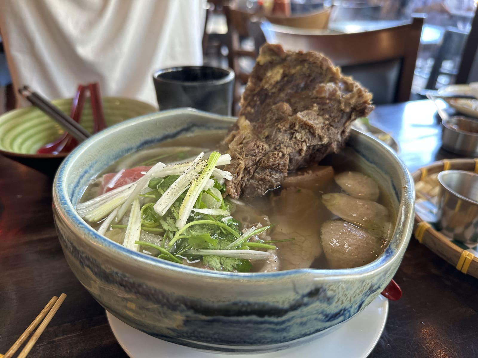 大人気72時間煮込んだPHO